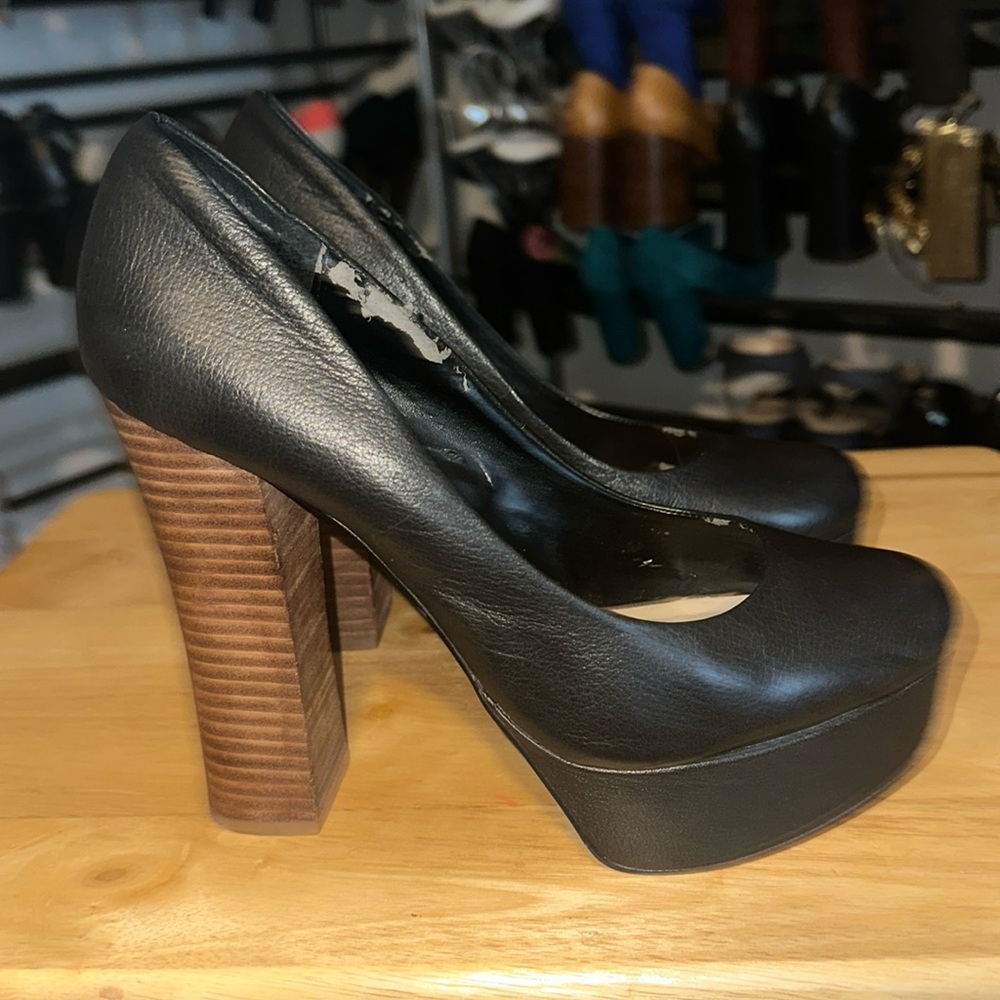 Steve Madden black leather heels